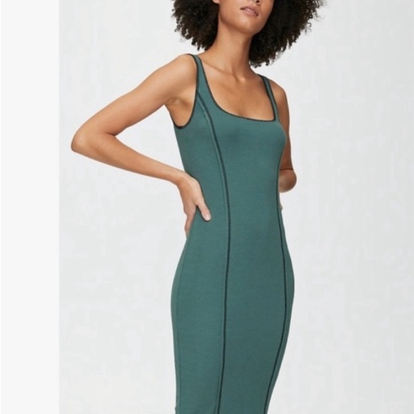 Aritzia⭐️Emerie Dress❤️New! - Picture 3 of 10